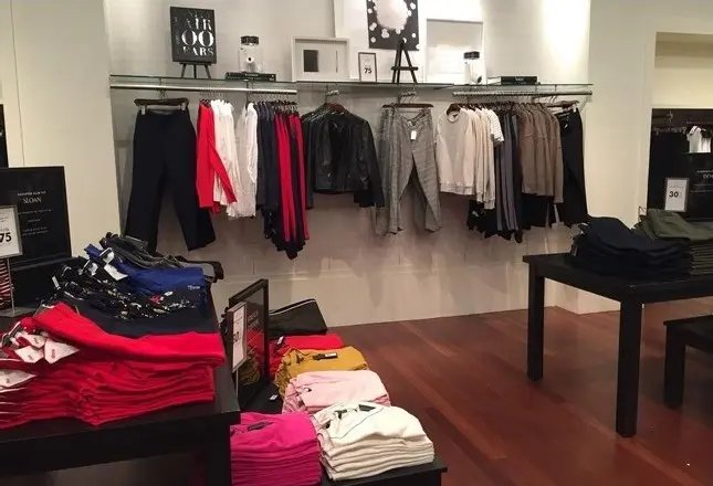 Commercial image 32